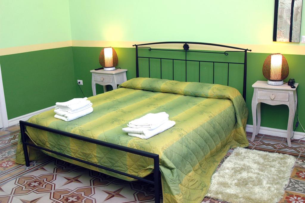 La Naca Della Taranta B&B Galatina Exterior foto