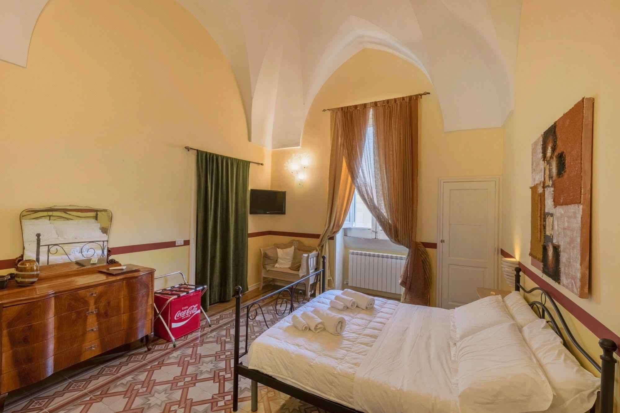 La Naca Della Taranta B&B Galatina Exterior foto